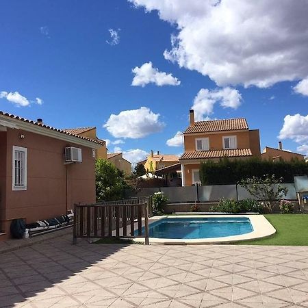 La Perla De Oasis Lliria Exterior photo